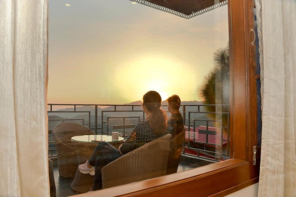 The Cerro Rico - 3 Bhk Modern Villa Kasauli Exterior foto