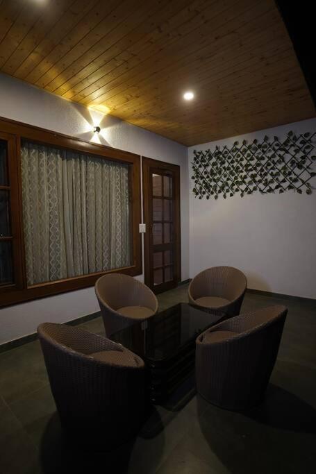 The Cerro Rico - 3 Bhk Modern Villa Kasauli Exterior foto